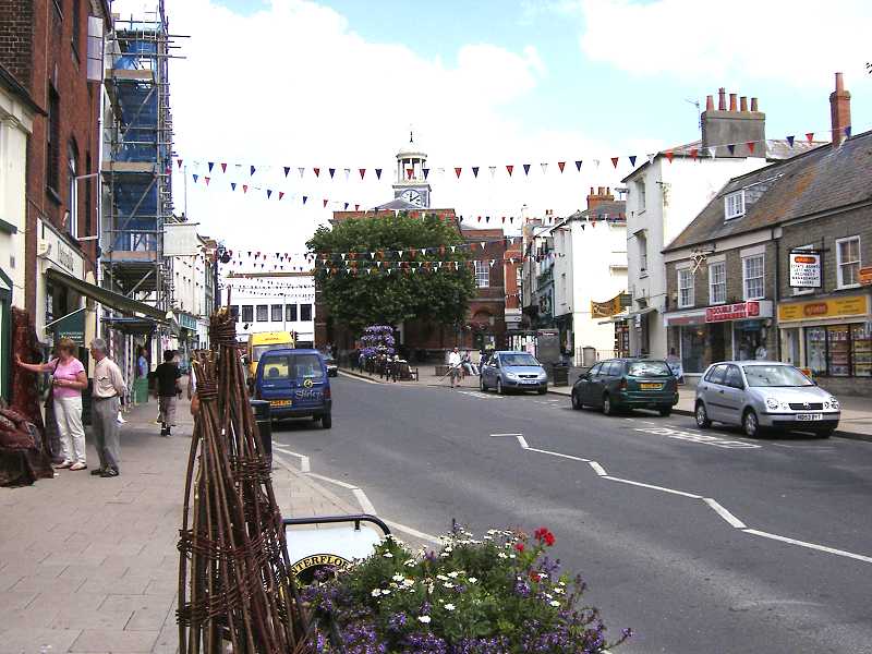 South Street, looking north towards the Town Hall