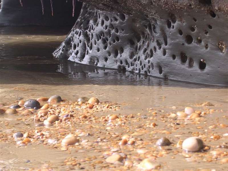Rock ledge at Eype - Vernal (Spring) Equinox (Jon Harvey)